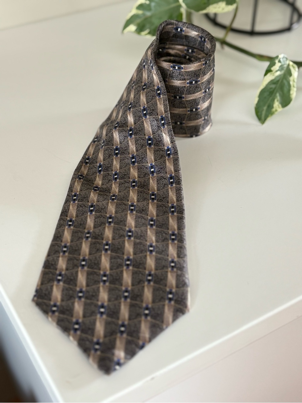 Classic Brown/Blue Geometric Oscardo Men's Tie